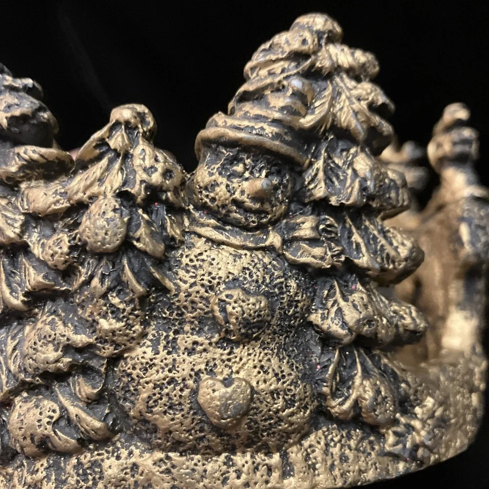 Vintage Christmas Santa Sleigh & Reindeer Bronze Tone Resin Table Candle Holder
